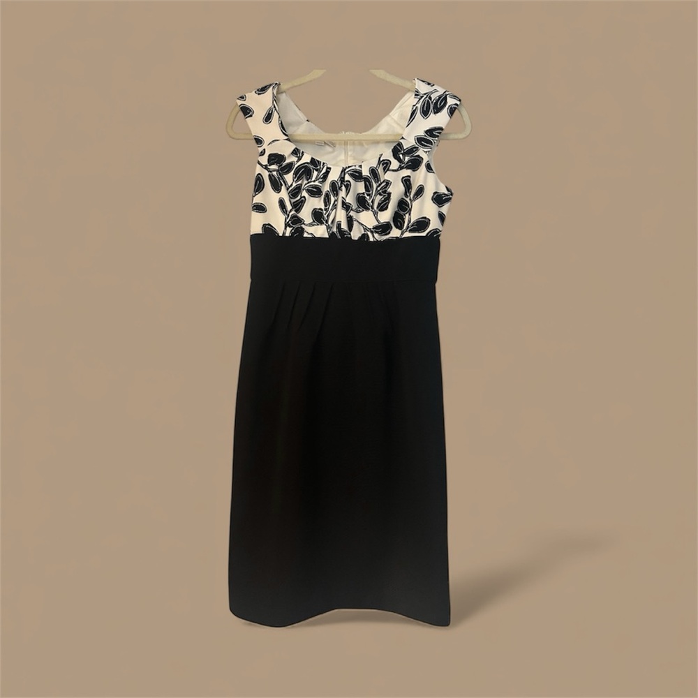 London Times Floral Black and White Sleeveless Cocktail Office Dress Small
